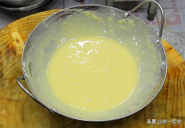 小蔥煎雞蛋餅最簡單的做法，營養美味又好吃，學會了輕鬆搞定早餐