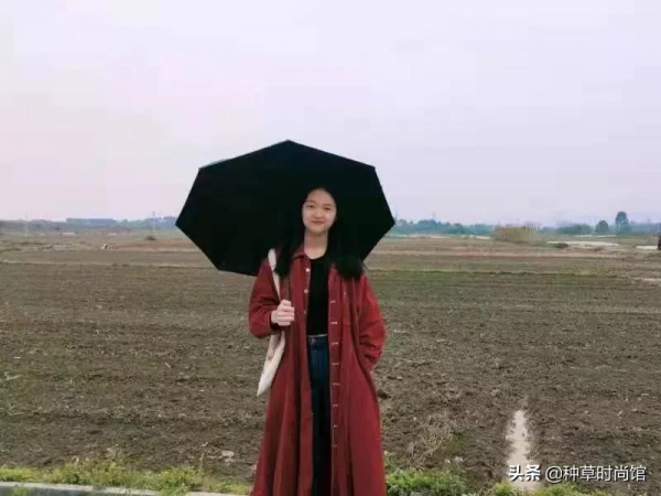 大衣 + 小高領 = 王炸 大衣 + 小高領 = 王炸