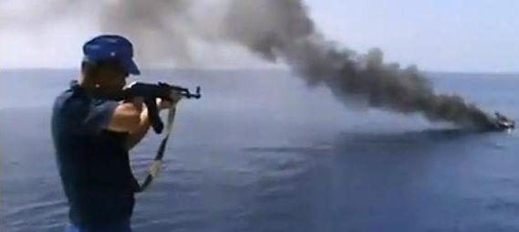 看俄羅斯怎麼對付海盜？每分鐘3000發近防炮掃射，想投降都沒機會