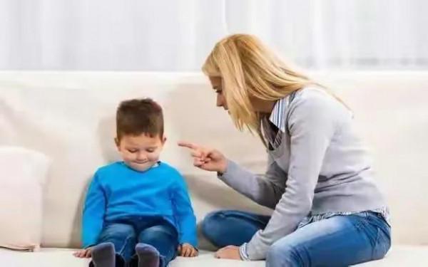 養育一個自主、堅韌和有覺察力的孩子,最需要的條件是父母的覺醒 養育一個自主、堅韌和有覺察力的孩子,最需要的條件是父母的覺醒