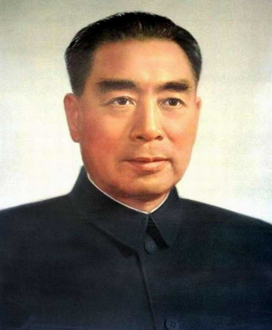 76年周總理病逝後，追悼會上出現一位日本老人：我是周總理的弟弟