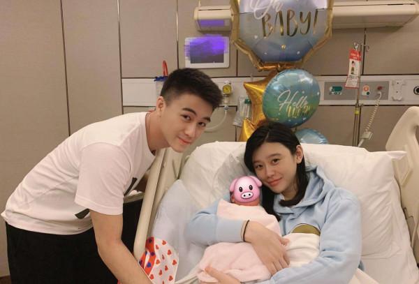 10個明星家庭過聖誕：有人發全家福曬孩子，有人曬聖誕樹曝光豪宅