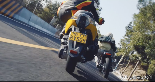 新車 &vert; 不只有寶馬、川崎，春節檔電影《四海》還有這些摩托車身影
