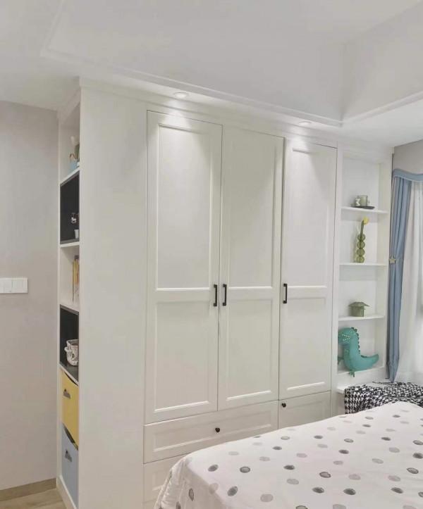 發現一位90後寶媽的裝修，那叫一個高階，全屋乾淨整潔，讓人羨慕