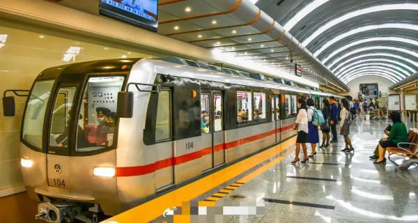 朝鮮新裝修的地鐵