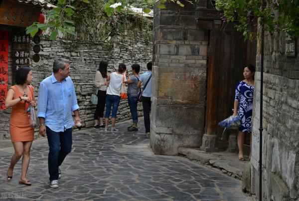 歪曲史實，妄為人師，雙一流大學怎會有那麼多宋庚一這樣的人？