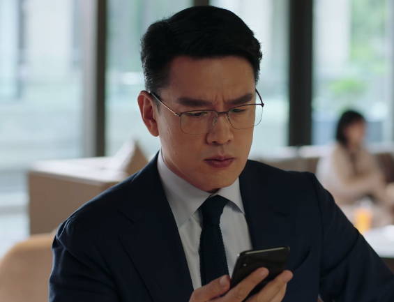 高圓圓的“清醒”，讓多少“無戲可拍”的中年女演員大夢初醒