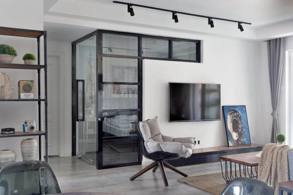 女主人堅持自己的裝修風格,半開放式臥室真的很有創意 女主人堅持自己的裝修風格,半開放式臥室真的很有創意