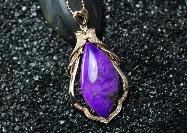 潘通2022年流行色出爐,看看哪些寶石又要大火啦 潘通2022年流行色出爐,看看哪些寶石又要大火啦