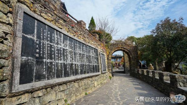 中國首創大型民俗旅遊區，被歐陽修等名人讚譽，就在世界水電之都