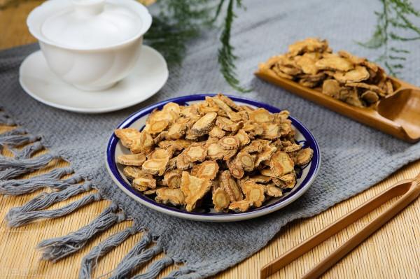 蕁麻疹癢的難受?一劑消風散,消風清熱,除溼止癢,有效解除風團 蕁麻疹癢的難受?一劑消風散,消風清熱,除溼止癢,有效解除風團