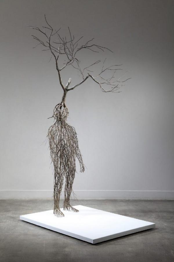 太有才了！韓國藝術家居然用不鏽鋼釘做藝術