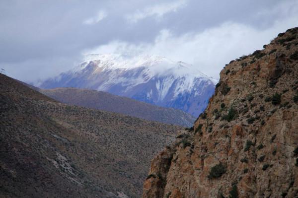 川藏騎行意義何在？13驢友雨中起爭執，結果太氣人