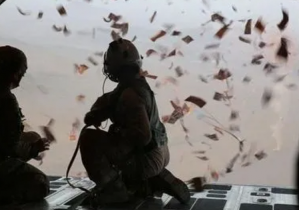 1945年李梅火攻,美國最瘋狂的軍事行動,徹底摧毀了日本工業 1945年李梅火攻,美國最瘋狂的軍事行動,徹底摧毀了日本工業