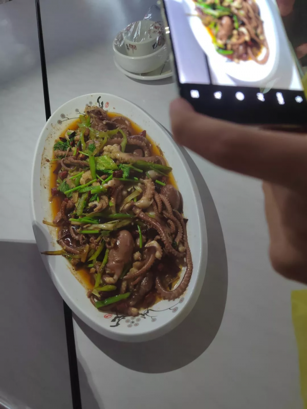 海納百川，高瞰四方，北緯37度隱藏著一座“好吃”的城市