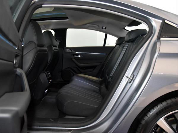 務實的代步選擇，法系浪漫，獠牙日行燈，實拍標緻508