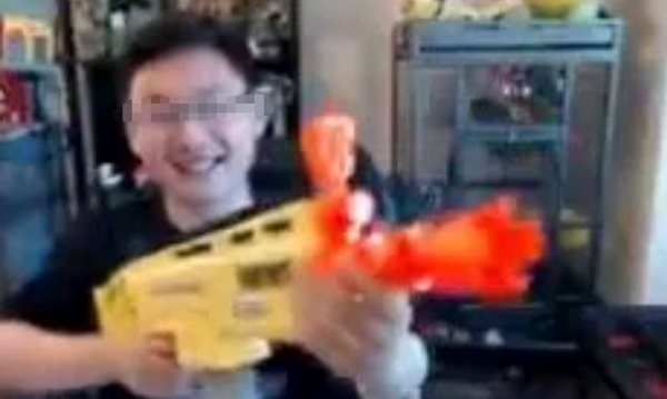 又有3200塵拿了?“熱心玩家”立大功!設計師:下次不會了 又有3200塵拿了?“熱心玩家”立大功!設計師:下次不會了