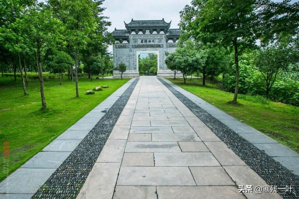 浙江一小鎮有著國內數量最多、規模最大牌坊群，它的歷史讓人驚訝