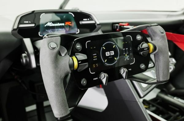 F1賽車黑科技DRS第一次被用於量產車Porsche Mission R F1賽車黑科技DRS第一次被用於量產車Porsche Mission R