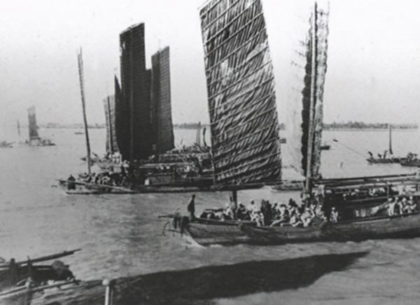 1990年，一老漢拿著課本來到軍隊駐地：我就是課本上犧牲的志願軍