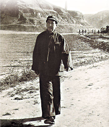 重組前委,除毛主席、朱德外還選誰?毛主席雙眉一挑,不急於提名 重組前委,除毛主席、朱德外還選誰?毛主席雙眉一挑,不急於提名