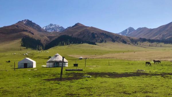 盤點新疆北疆旅遊十大必去景點（5）：東方小瑞士-那拉提草原