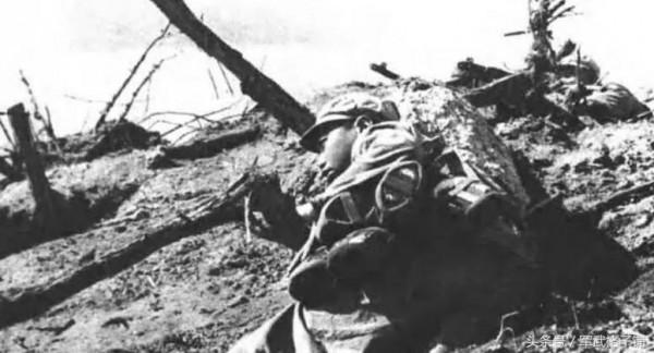 上甘嶺 同一個山頭同一個陣地 兩對親兄弟生死相隨 只活下一人 上甘嶺 同一個山頭同一個陣地 兩對親兄弟生死相隨 只活下一人