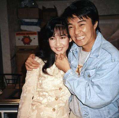 一組周慧敏的老照片曝光，一定有你沒見過的