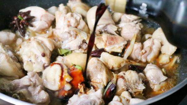 秋天，一定要試試土豆雞腿燜飯，簡單零難度，妥妥的下飯神器