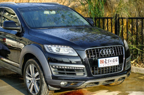 儘管踩油門,剩下的交給Quattro,開著二手越野版奧迪Q7去玩泥巴 儘管踩油門,剩下的交給Quattro,開著二手越野版奧迪Q7去玩泥巴
