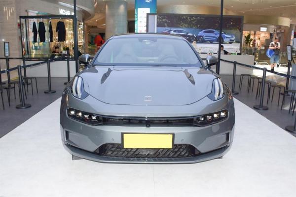 零百3.8秒，續航712km，28.1萬起，詳解自主高階電動車極氪001