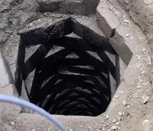 上海古鎮發現一口宋代古井，6年後卻挖出千年地宮，出土4顆佛舍利