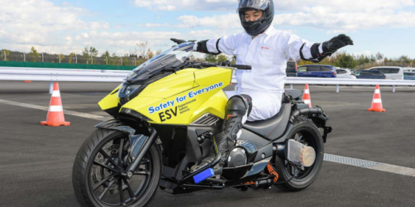 Honda的黑科技又來了，Riding Assist 2.0車輛自平衡系統再升級