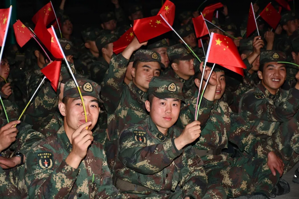 火箭軍某部組織百公里徒步行軍 | 高畫質圖集 火箭軍某部組織百公里徒步行軍 | 高畫質圖集