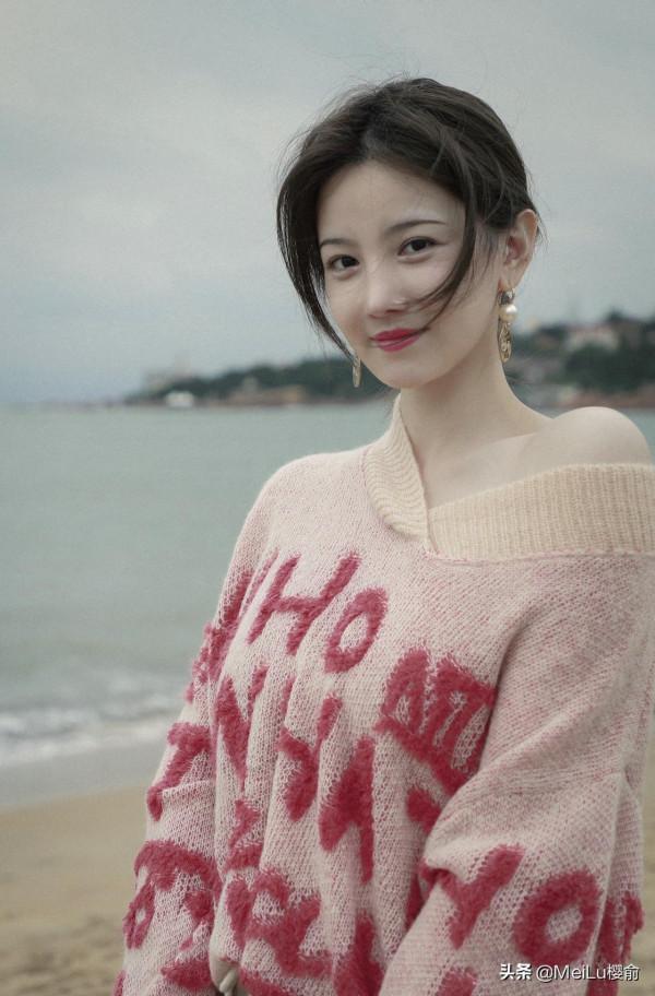 陳小紜太漂亮了,甜美可愛,美得精緻 陳小紜太漂亮了,甜美可愛,美得精緻