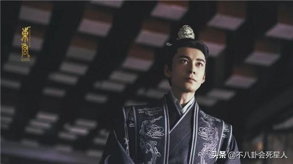 男星臉腫太可怕！顏值下滑十倍，王一博、鹿晗、李易峰紛紛中招