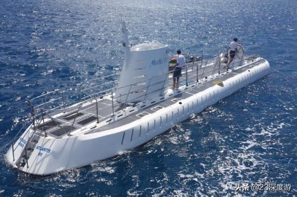 不會游泳也可以去找小丑魚跳海草舞！盤點全球可以坐潛水艇的景點