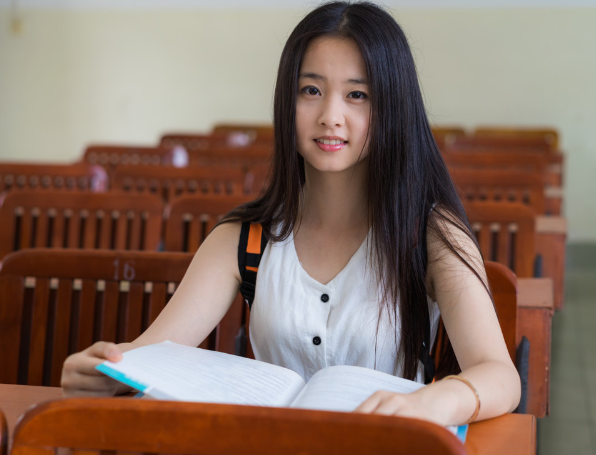 當代女大學生的流行趨勢,被男生吐槽好像奶奶,果然時尚是個圈? 當代女大學生的流行趨勢,被男生吐槽好像奶奶,果然時尚是個圈?