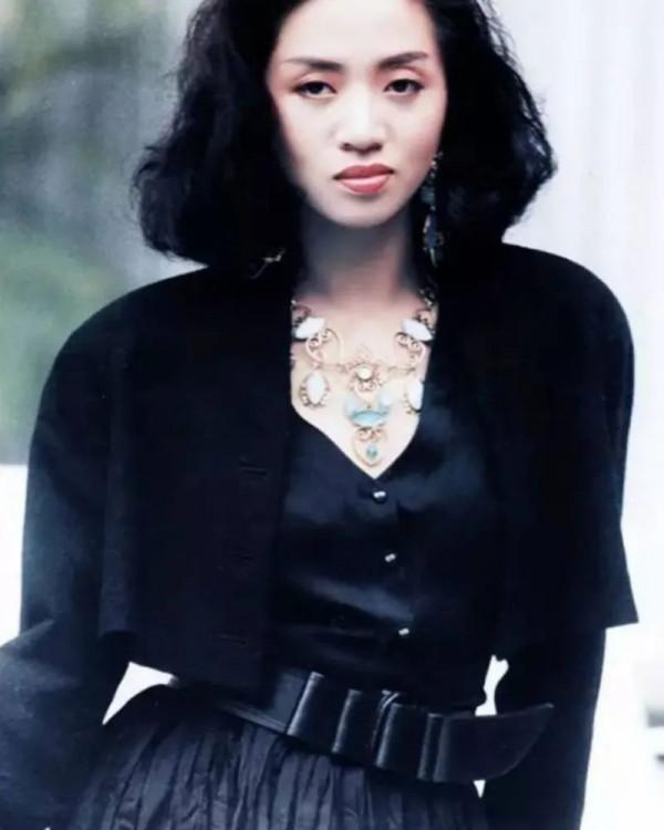 講真的|90年代的港風穿搭,今天看起來真時髦啊 講真的|90年代的港風穿搭,今天看起來真時髦啊