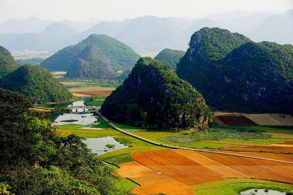 雲南一景區走紅，以景區六大景觀而著稱，距縣城只有13公里