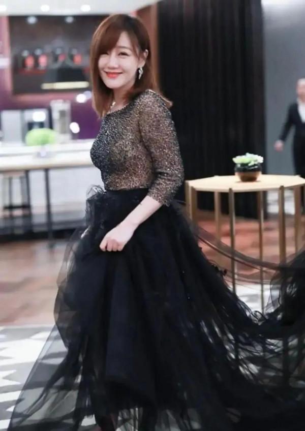 薛佳凝雖然沒有大紅大紫，但她的顏值真的沒得挑