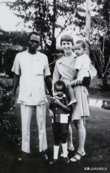 奧巴馬父親:擁有四段婚姻,生3個兒子不撫養,兒女靠寫書回憶他 奧巴馬父親:擁有四段婚姻,生3個兒子不撫養,兒女靠寫書回憶他