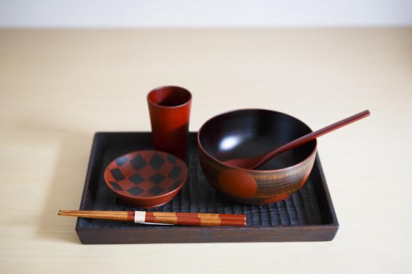 京都悠閒假日散步｜新的一年裡，可以在京都長期使用漆器的畫廊