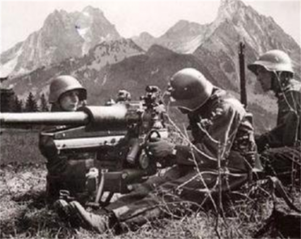 第二次世界大戰中的最大疑團，納粹德國為何不對富裕的瑞士下手？