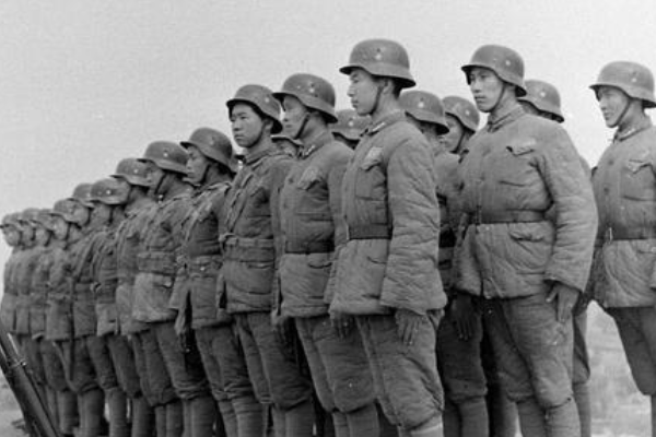 11個農民秘密掩埋紅軍遺體，34年間張愛萍6次下令：定要找到遺骸