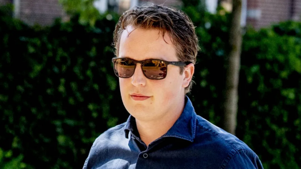 錢賺得並不安心,荷蘭三名口罩商人又成被告 錢賺得並不安心,荷蘭三名口罩商人又成被告