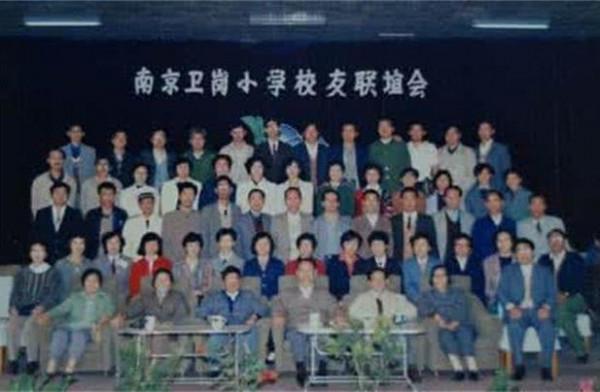 1955年，許世友特批一位小學校長保留軍籍；該校兩任校長還是將軍