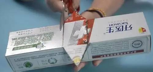 你家有廢舊的牙膏盒嗎？這個用途太聰明瞭，解決家裡困擾的小煩惱