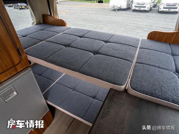 新款豐田海獅床車,配2.8T柴油機帶四驅,佈局大有玄機值得借鑑 新款豐田海獅床車,配2.8T柴油機帶四驅,佈局大有玄機值得借鑑