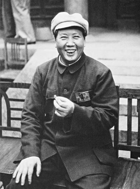 老農求毛澤東給兒子安排工作，毛主席破例同意，他到底是何身份？